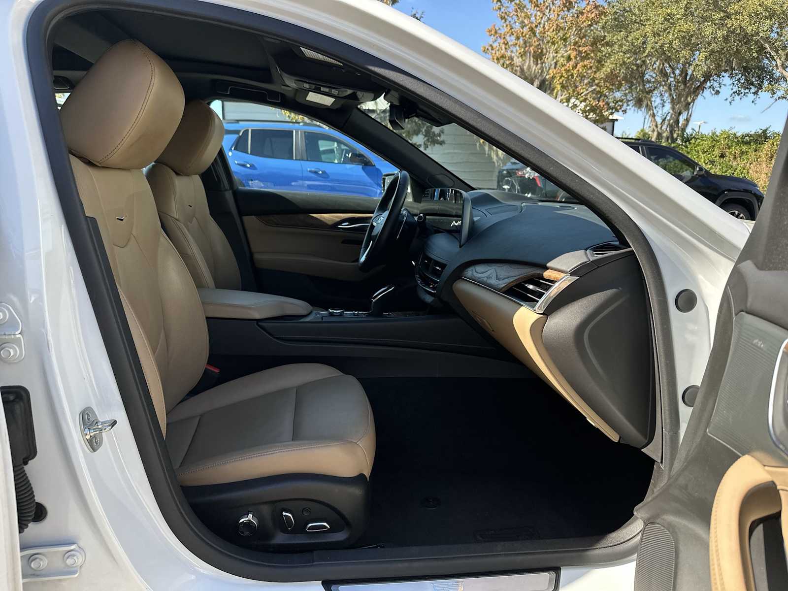 Thumbnail: 2025 Cadillac CT5 - 20