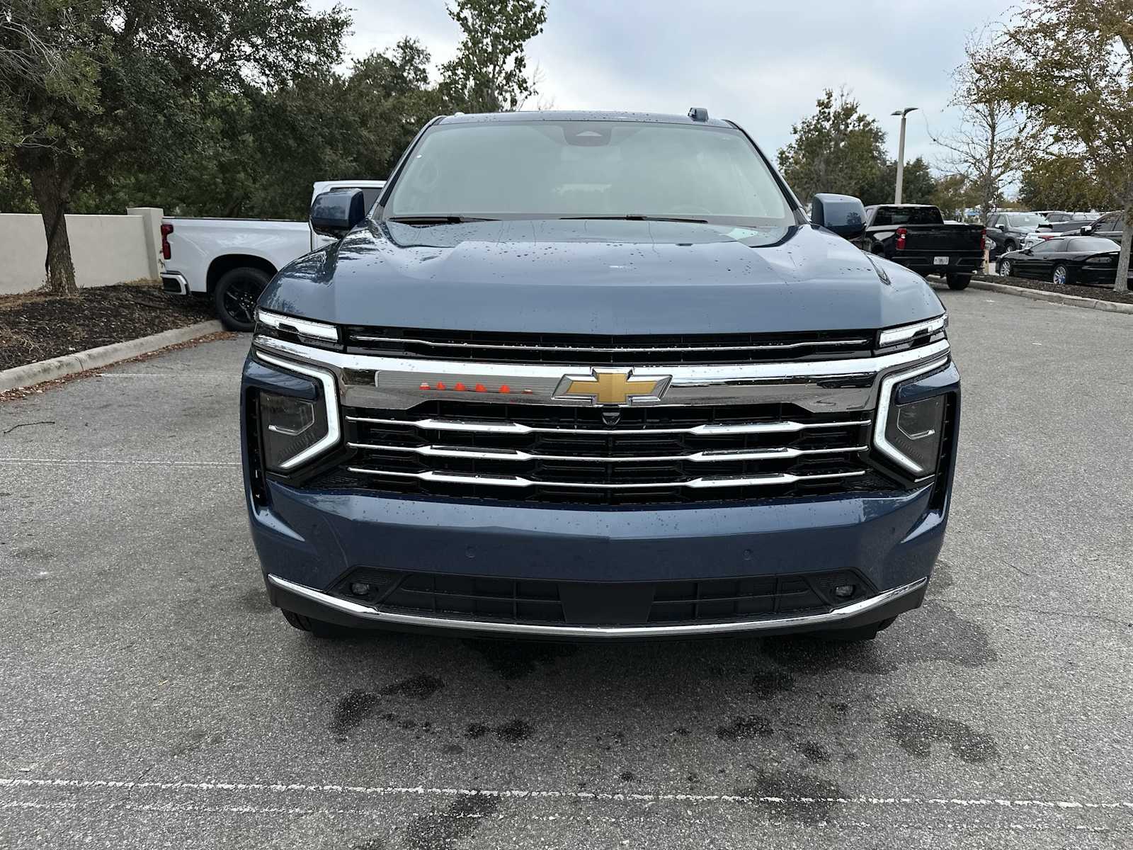 Thumbnail: 2026 Chevrolet Suburban - 9