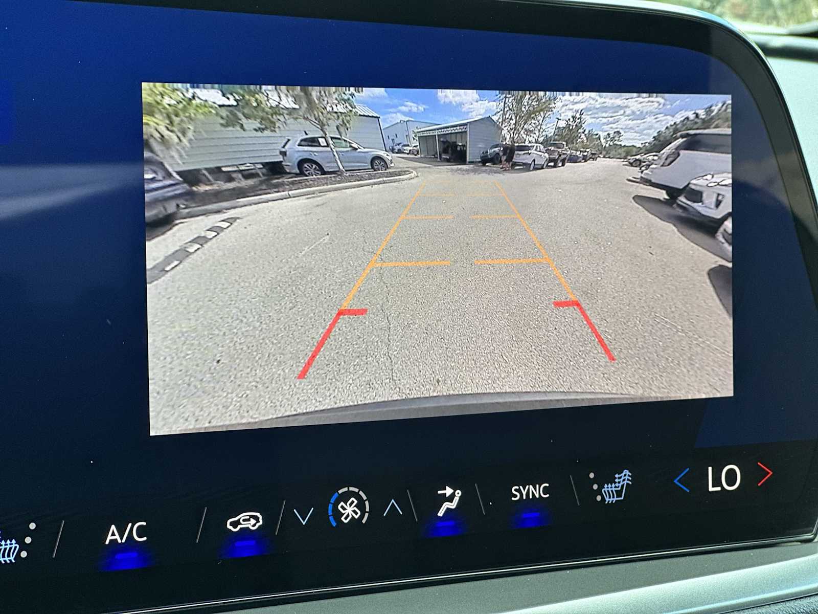 Thumbnail: 2025 Chevrolet Traverse - 22