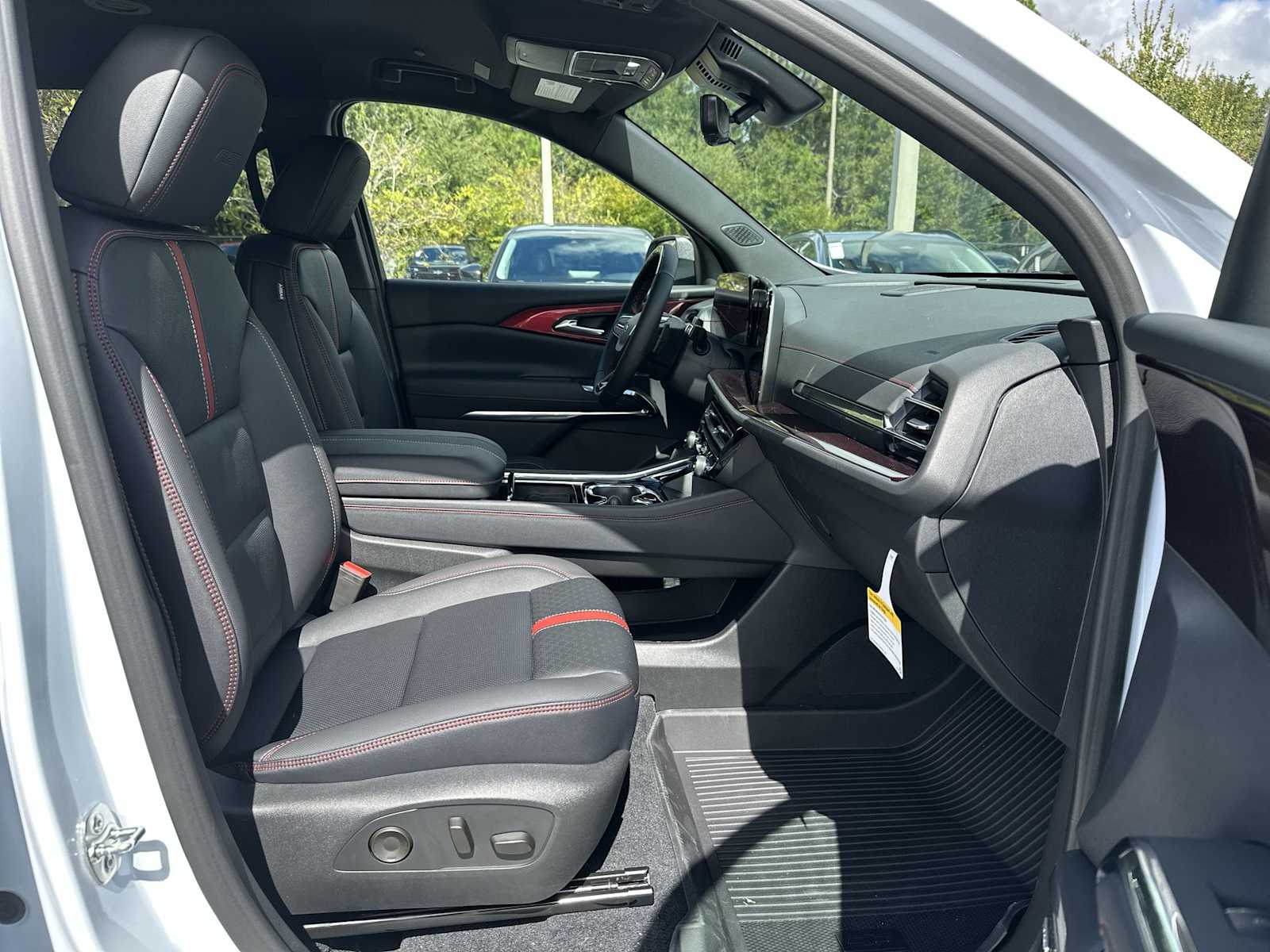 Thumbnail: 2026 Chevrolet Traverse - 19