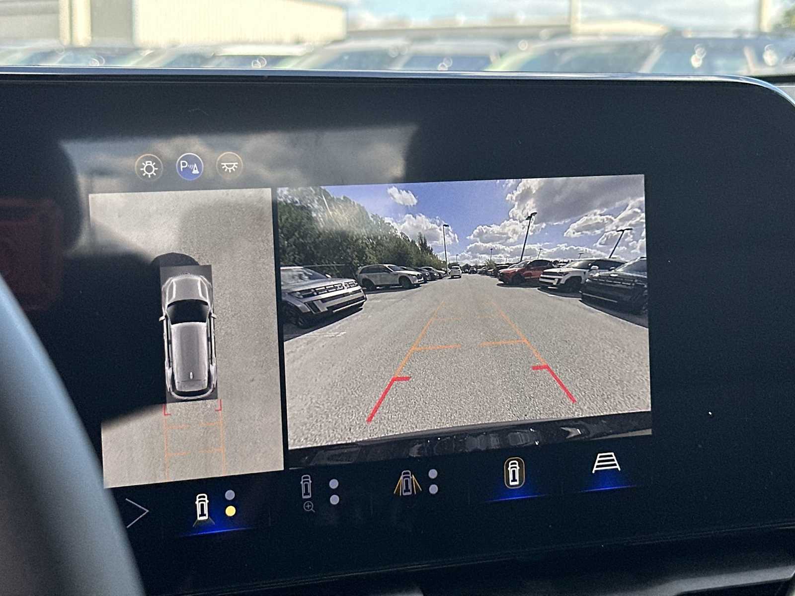 Thumbnail: 2026 Chevrolet Equinox - 22