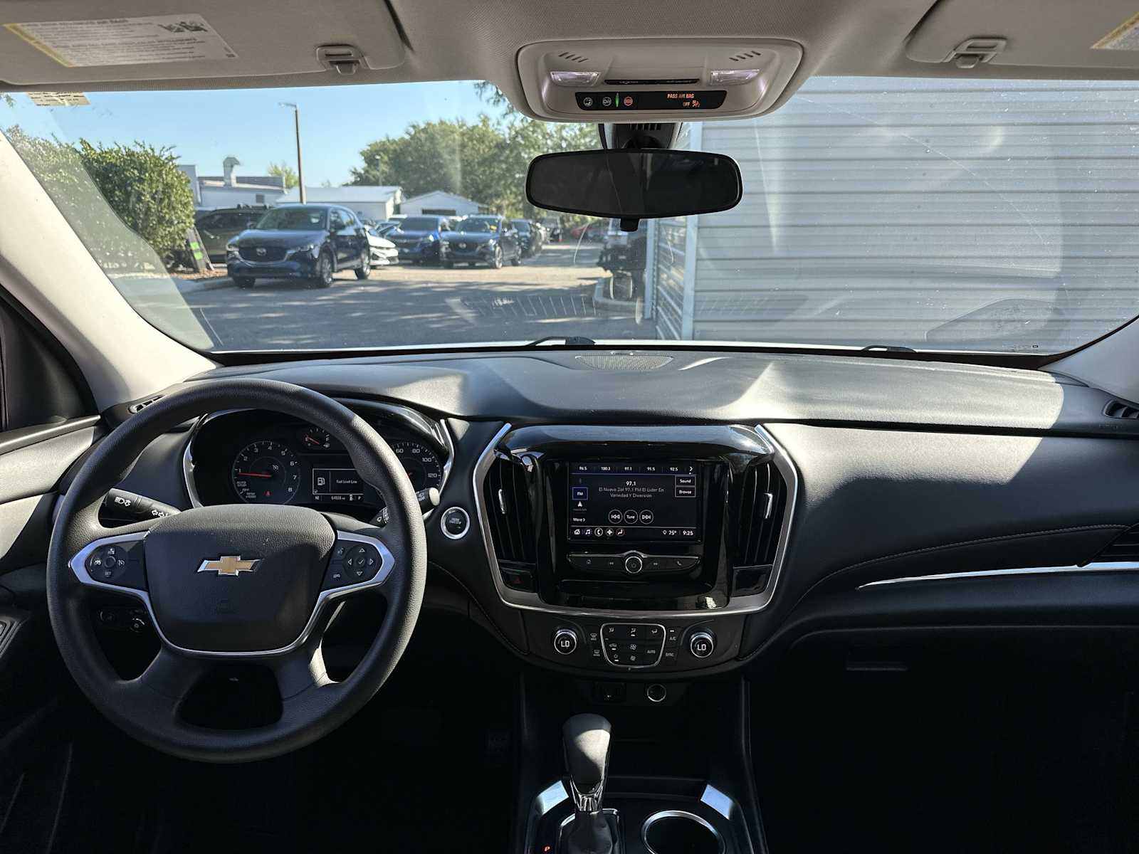 Thumbnail: 2021 Chevrolet Traverse - 14