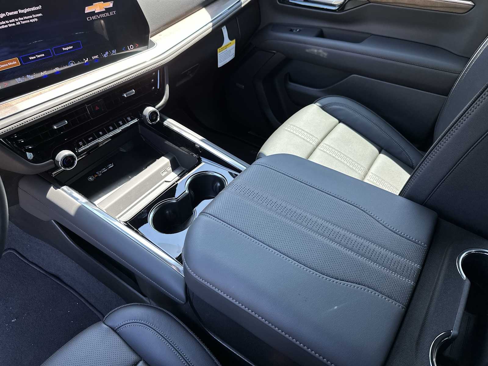 Thumbnail: 2026 Chevrolet Tahoe - 21