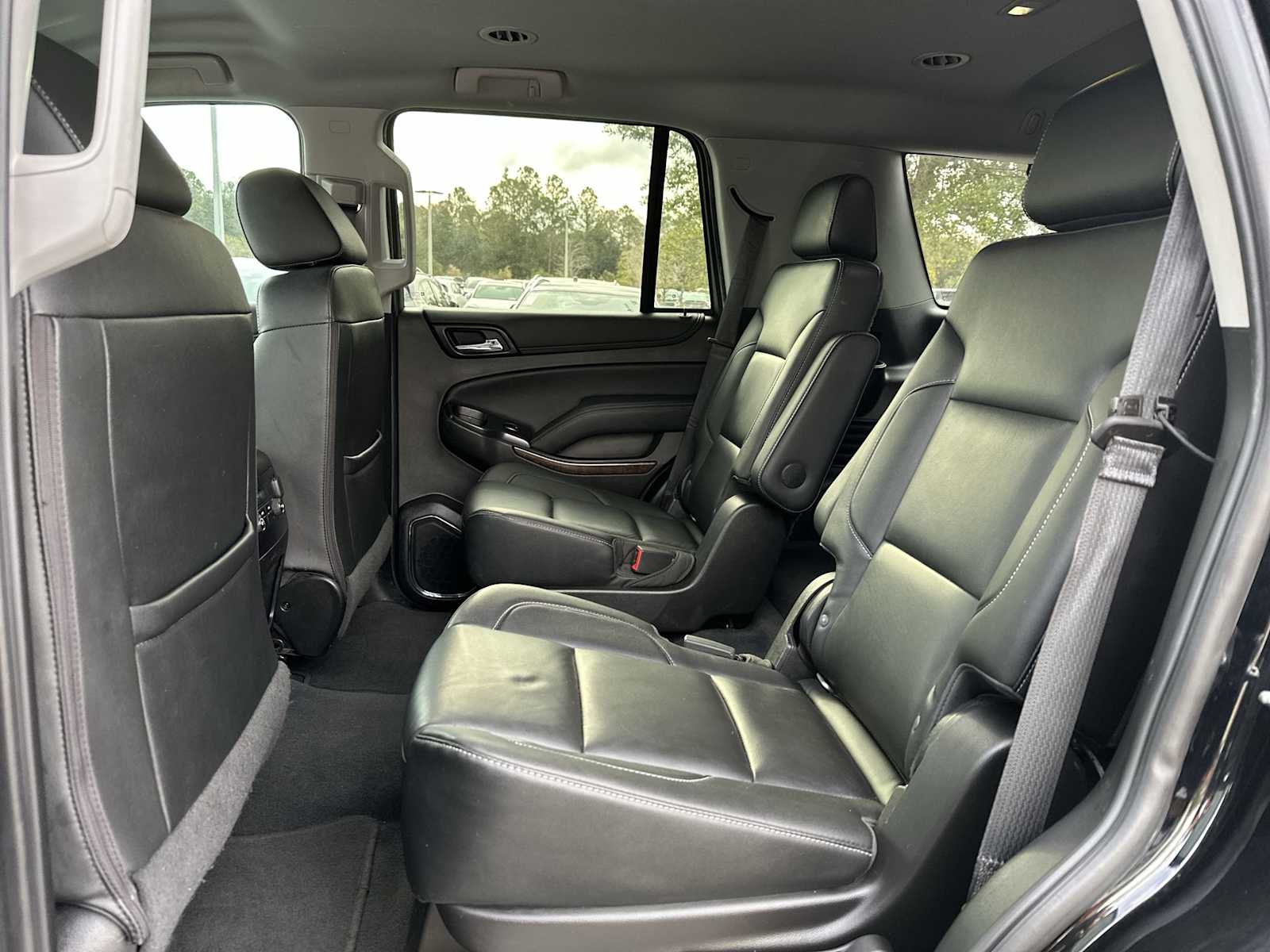 Thumbnail: 2019 Chevrolet Tahoe - 17