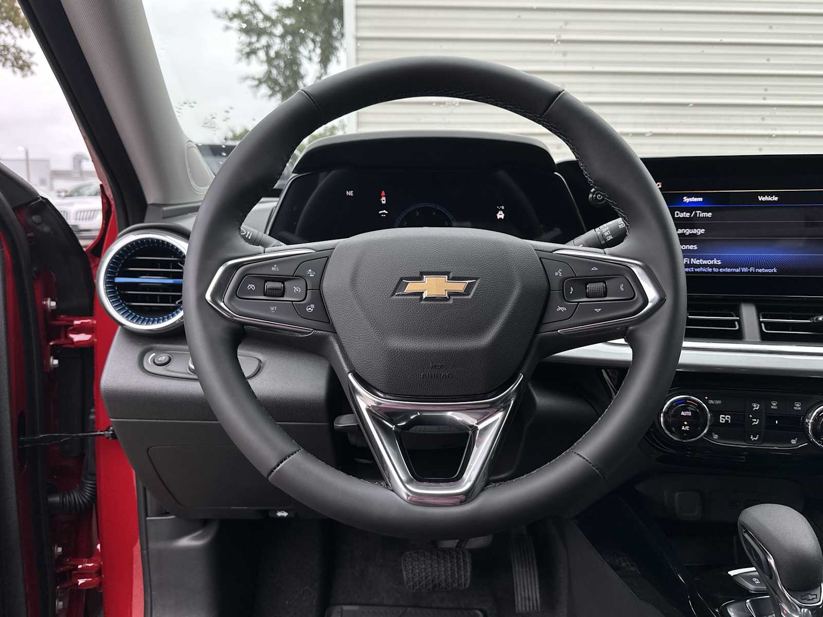 Thumbnail: 2026 Chevrolet Trax - 20