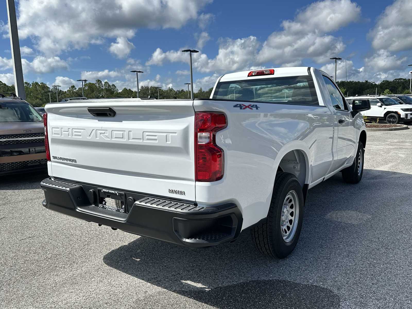 Thumbnail: 2025 Chevrolet Silverado 1500 - 6