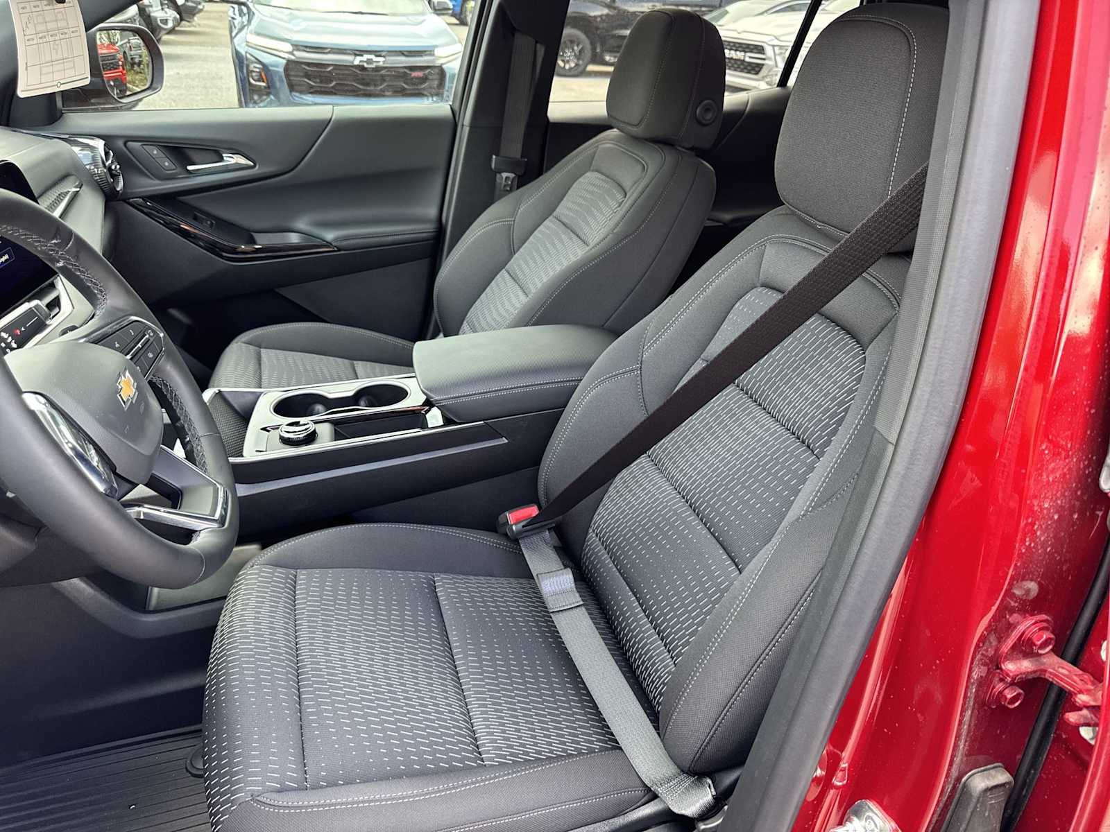 Thumbnail: 2026 Chevrolet Equinox - 15