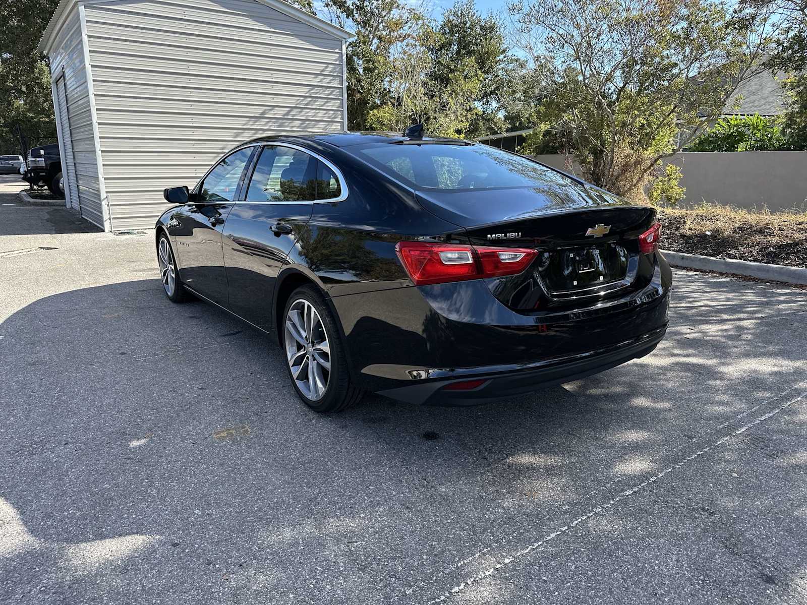 Thumbnail: 2023 Chevrolet Malibu - 4