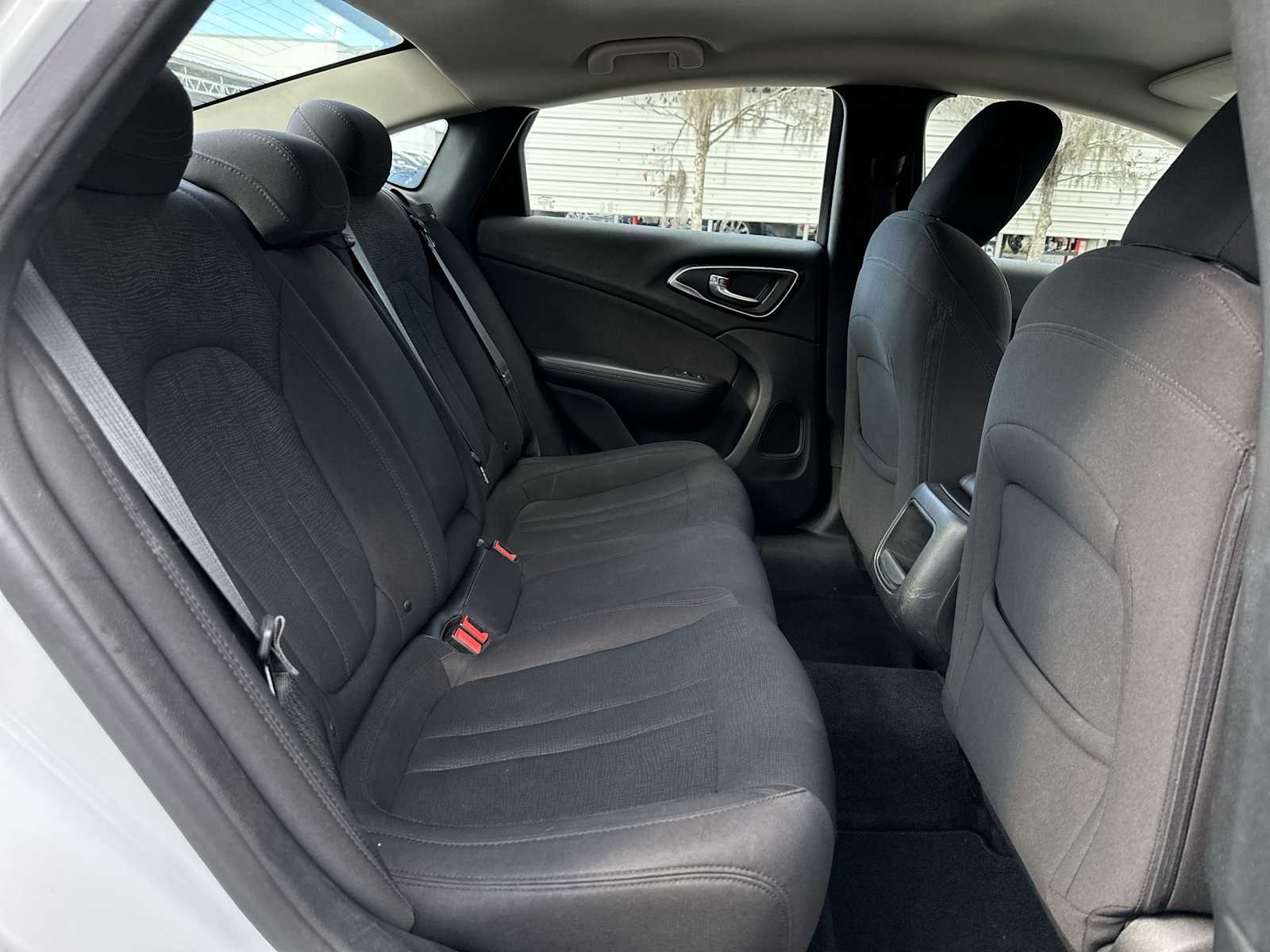 Thumbnail: 2015 Chrysler 200 - 18