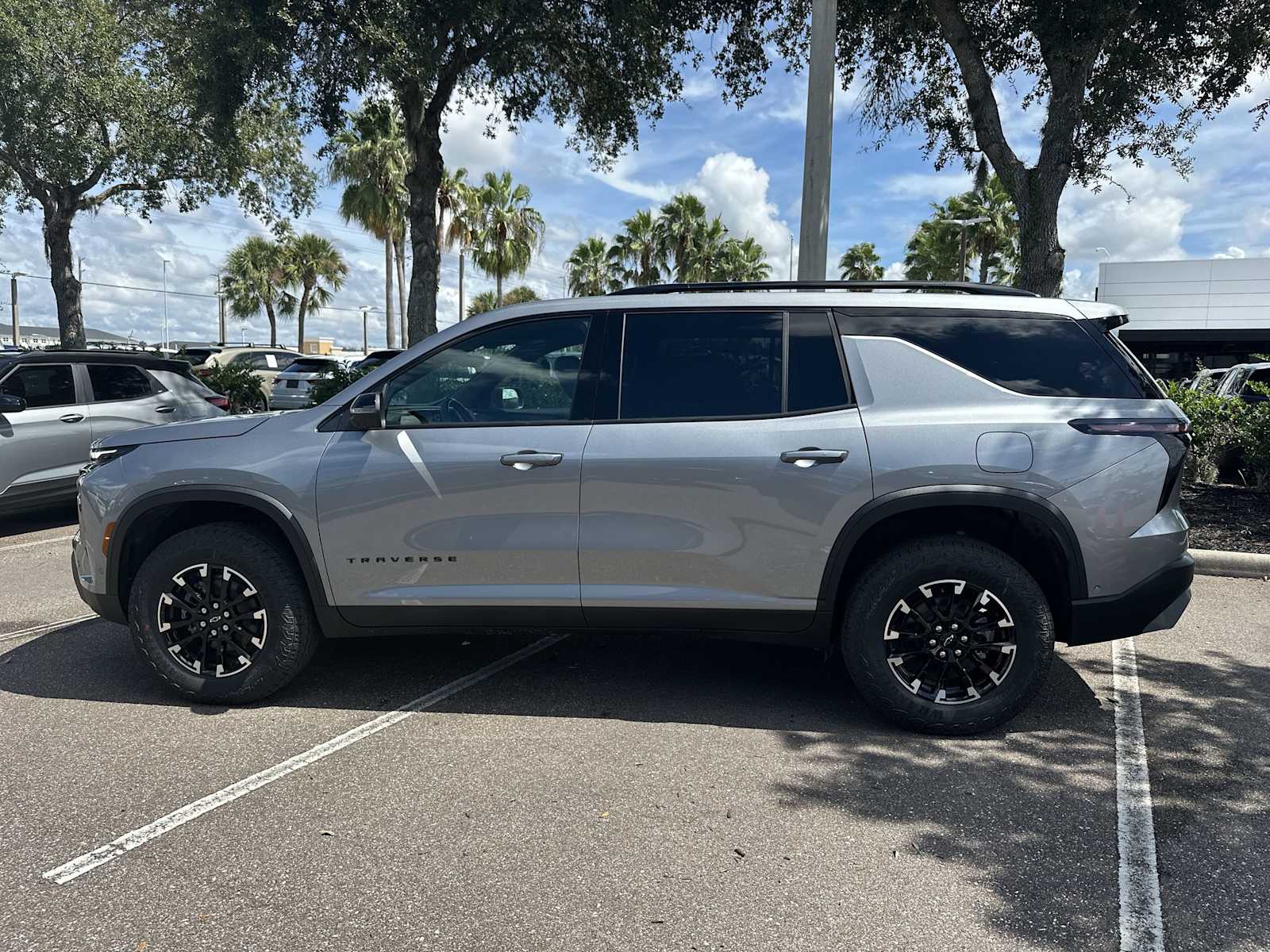 Thumbnail: 2026 Chevrolet Traverse - 3