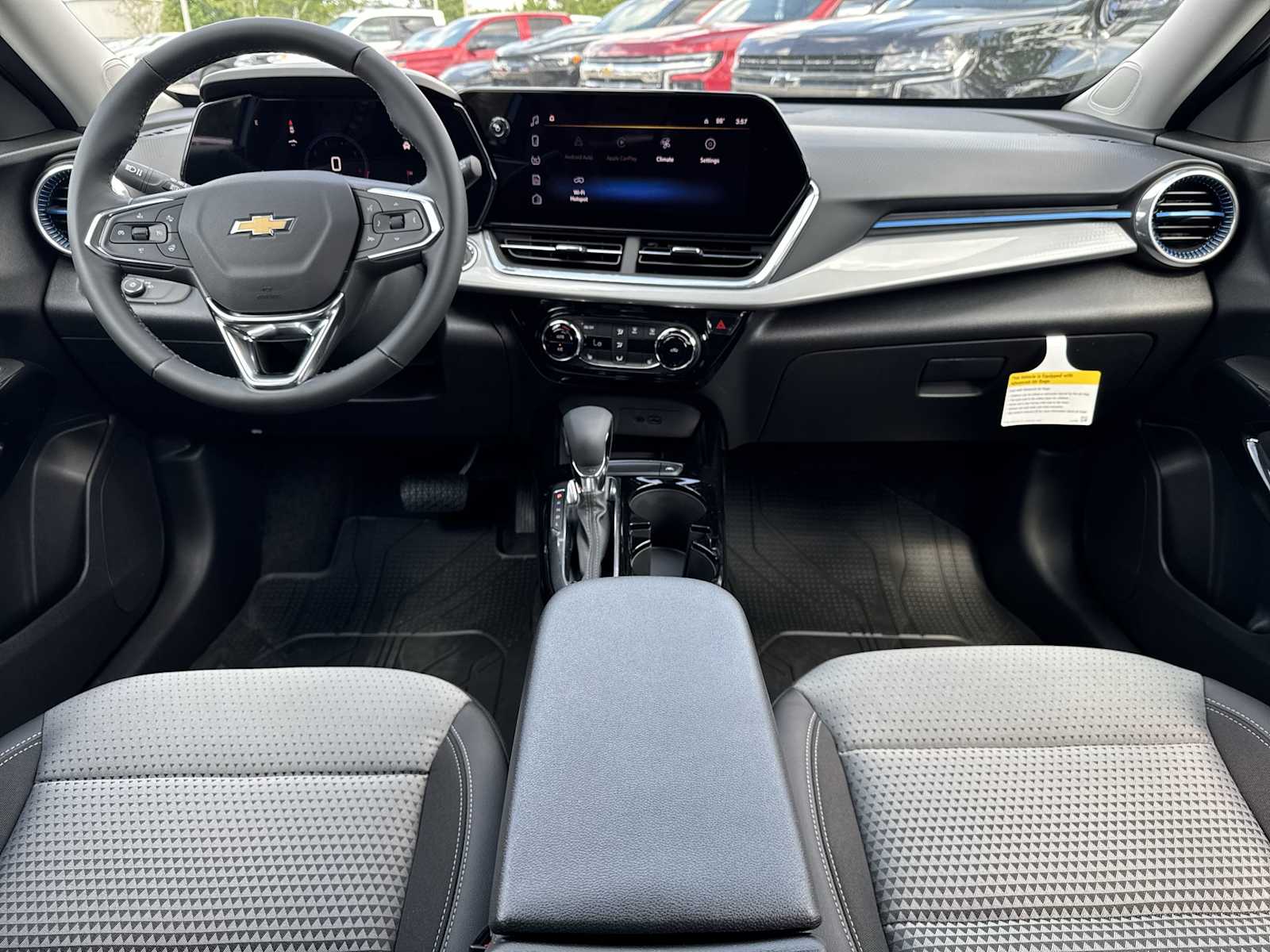 2025 Chevrolet Trax LT 10
