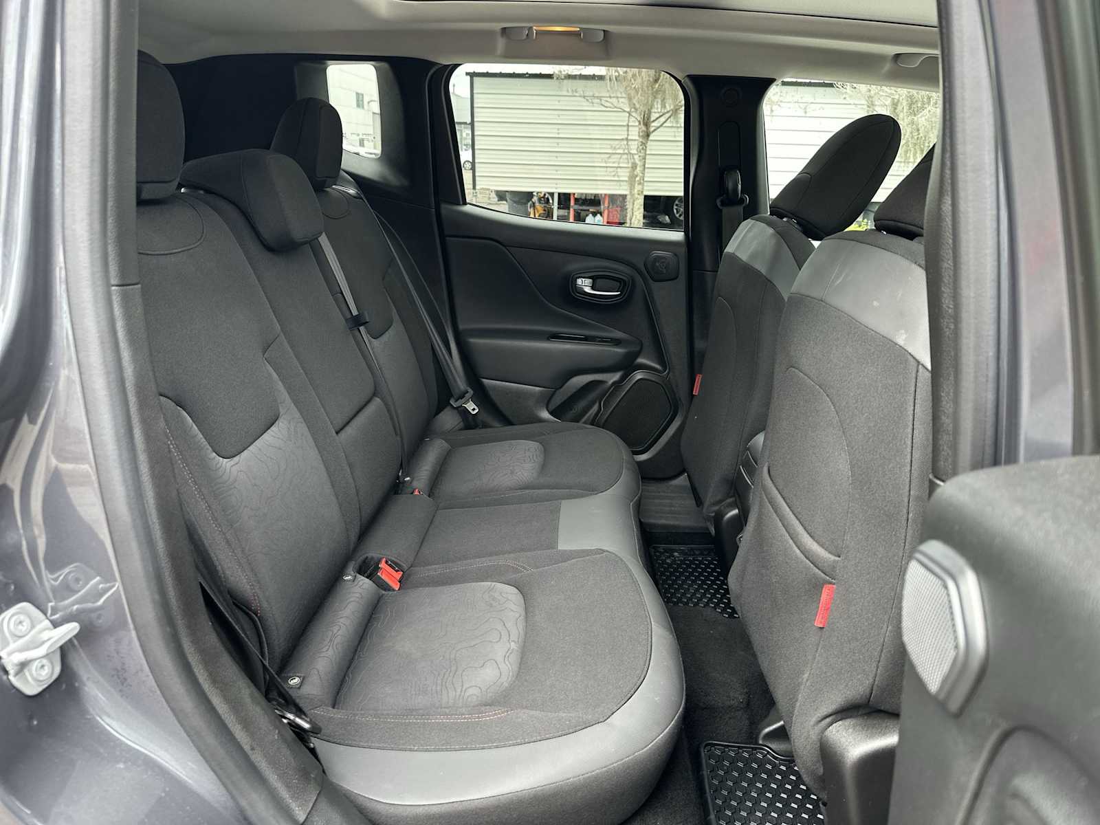 Thumbnail: 2022 Jeep Renegade - 19