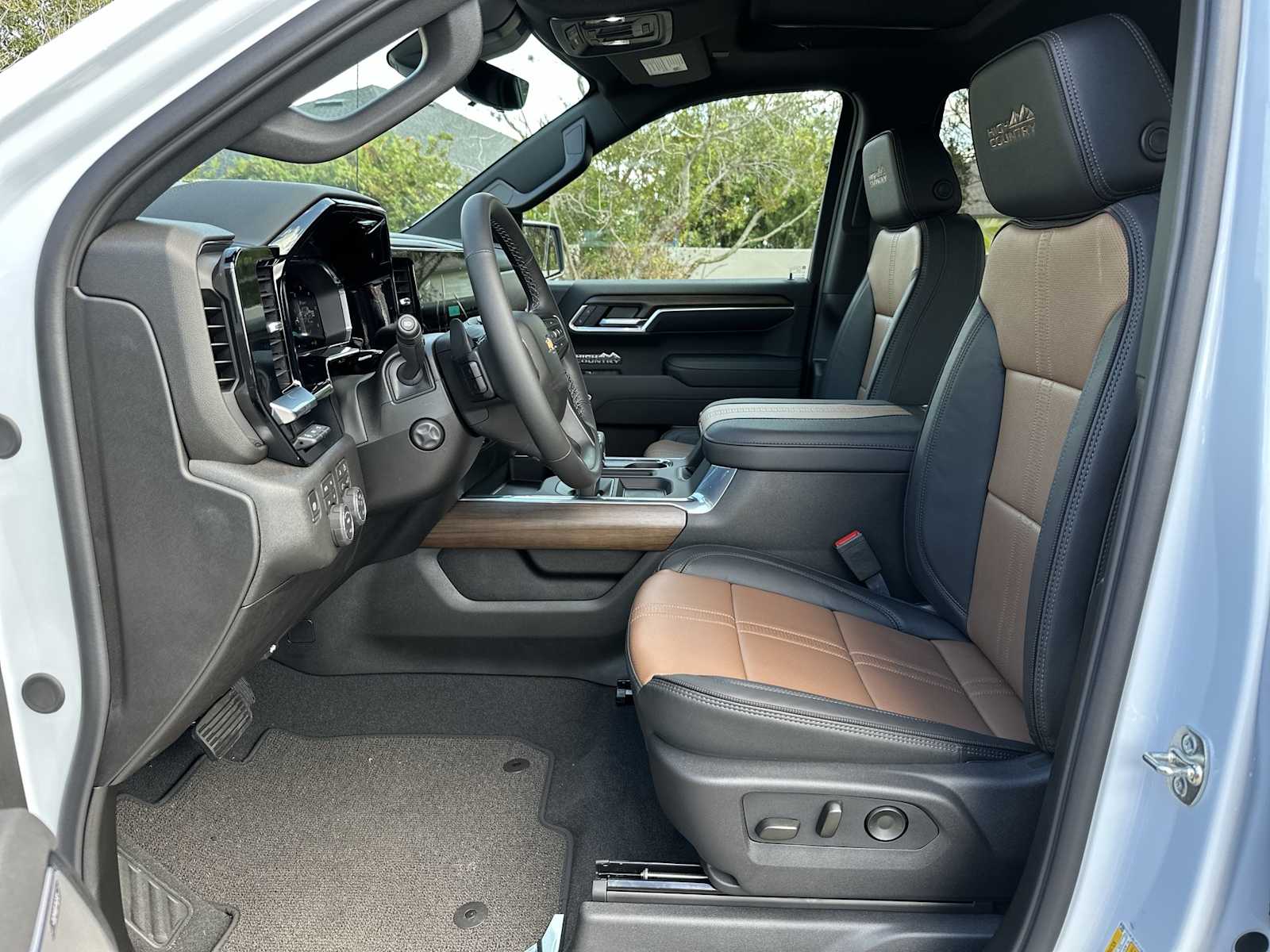 Thumbnail: 2026 Chevrolet Silverado 1500 - 15