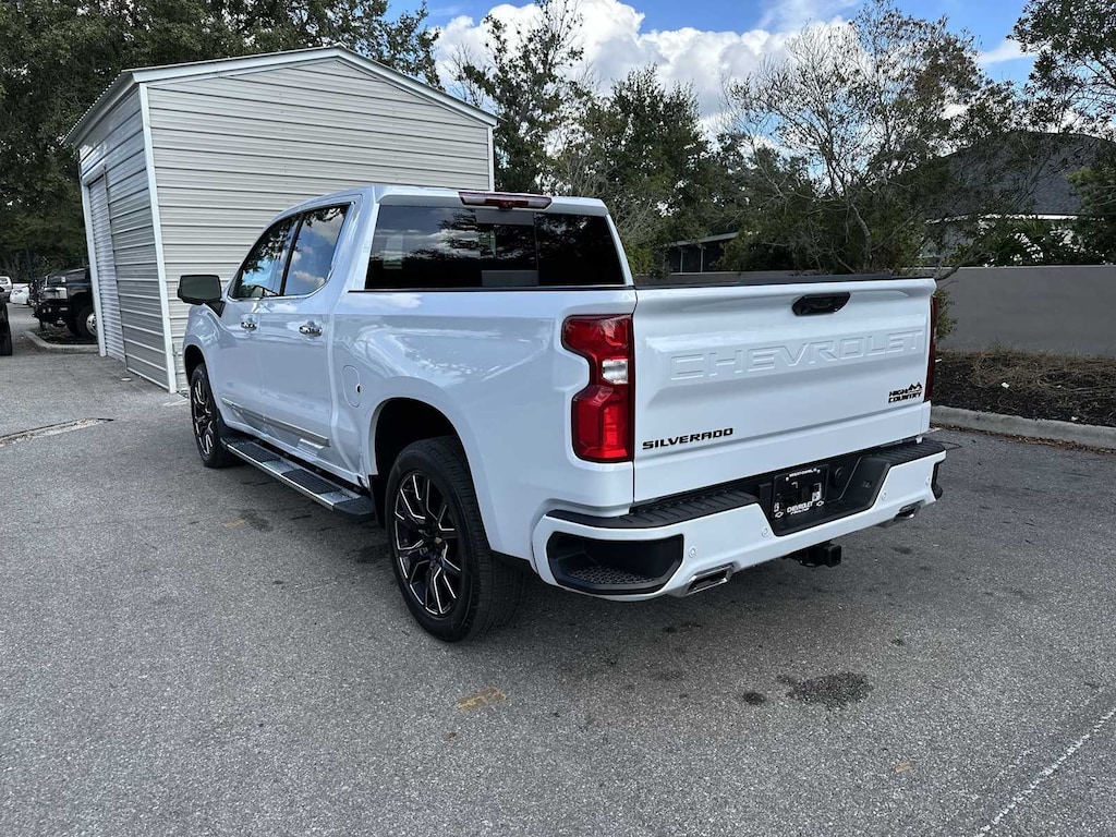 New 2026 Chevrolet Silverado 1500 High Country Truck Crew Cab