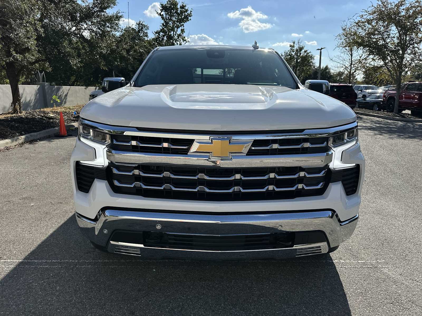 Thumbnail: 2026 Chevrolet Silverado 1500 - 9