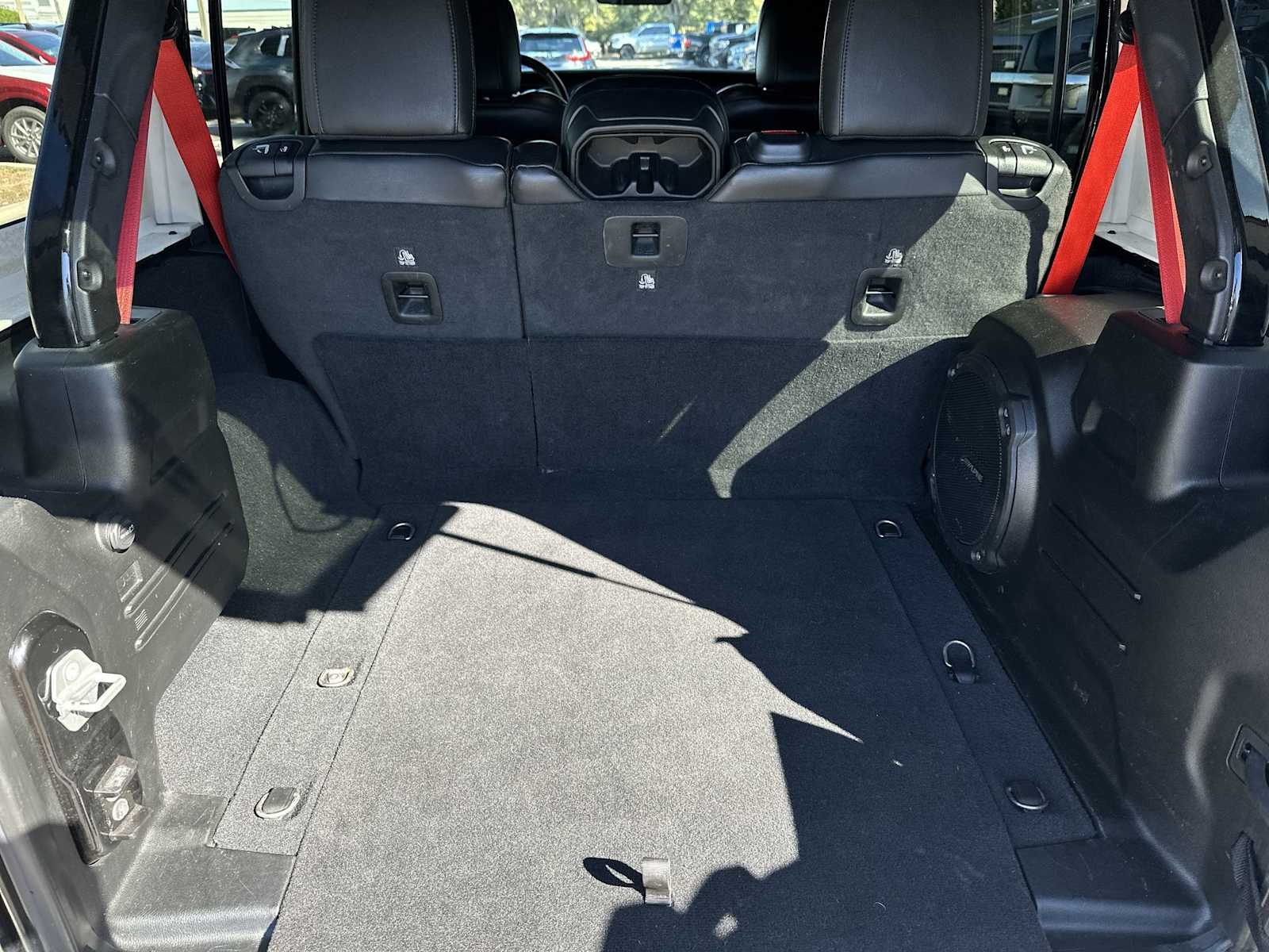 Thumbnail: 2020 Jeep Wrangler - 25