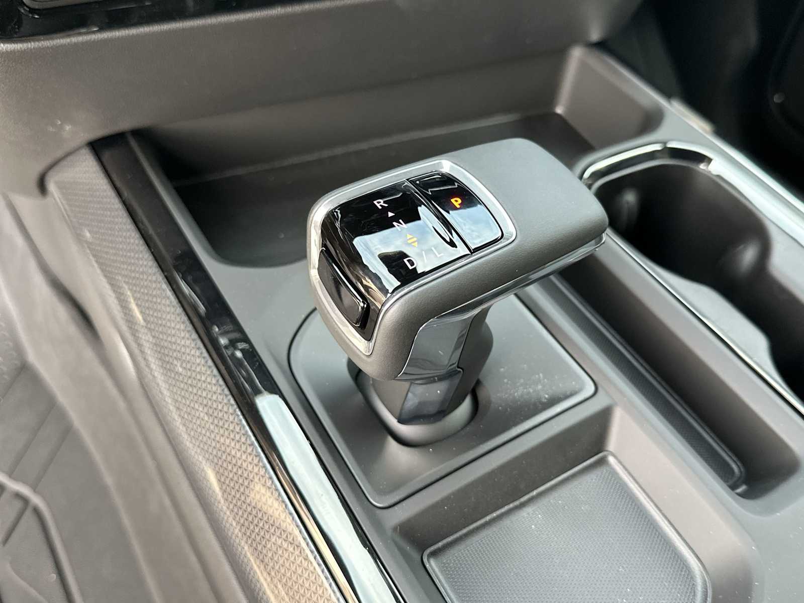 Thumbnail: 2026 Chevrolet Silverado 1500 - 23