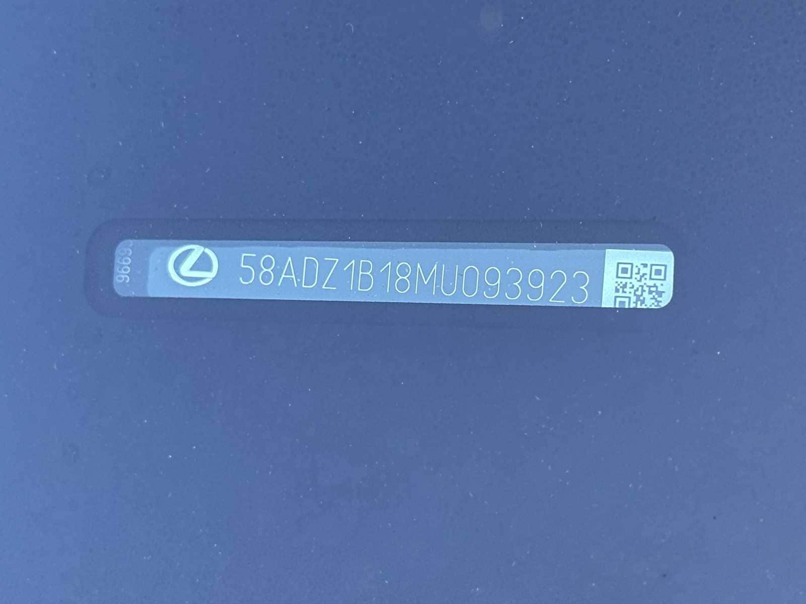 Thumbnail: 2021 Lexus ES - 28