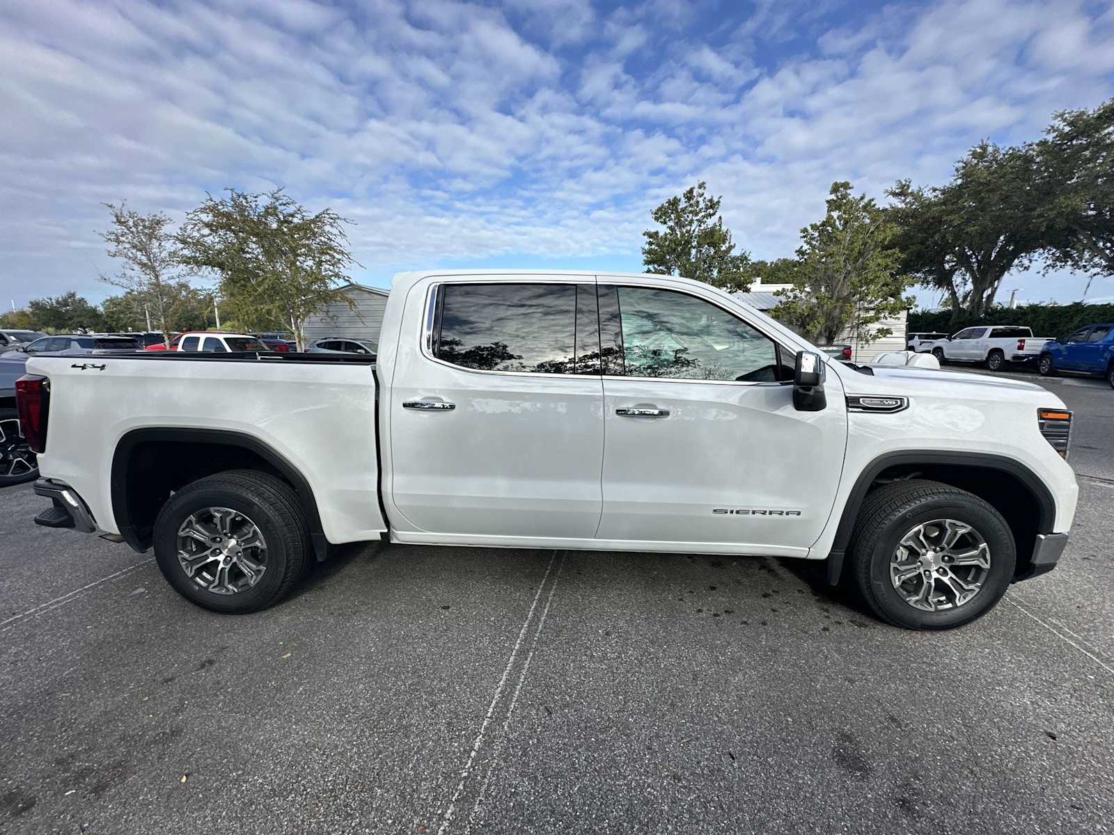 Thumbnail: 2024 GMC Sierra 1500 - 7