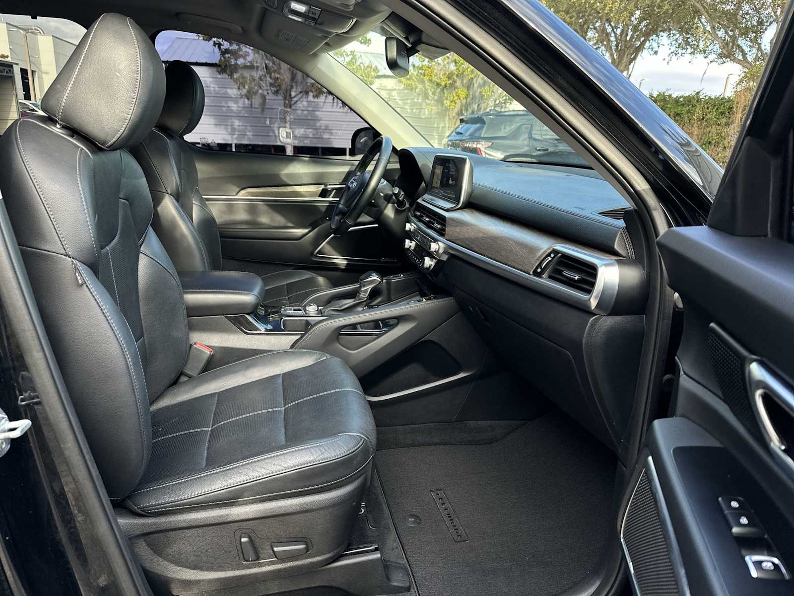 Thumbnail: 2020 Kia Telluride - 20