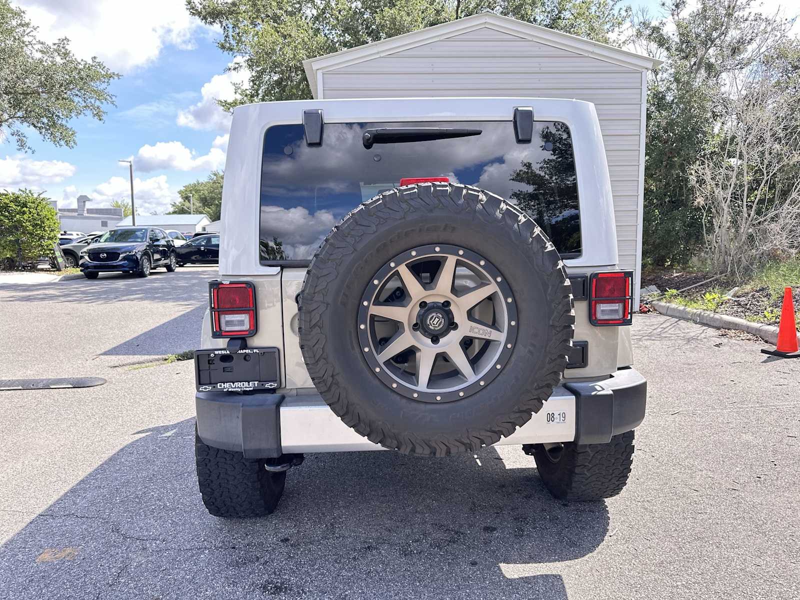 Thumbnail: 2017 Jeep Wrangler - 5