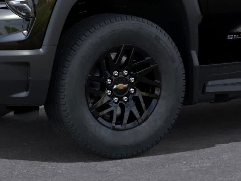 Thumbnail: 2026 Chevrolet Silverado EV - 9