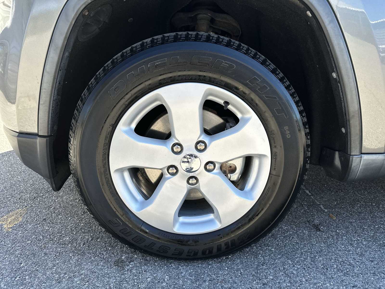 Thumbnail: 2011 Jeep Grand Cherokee - 12