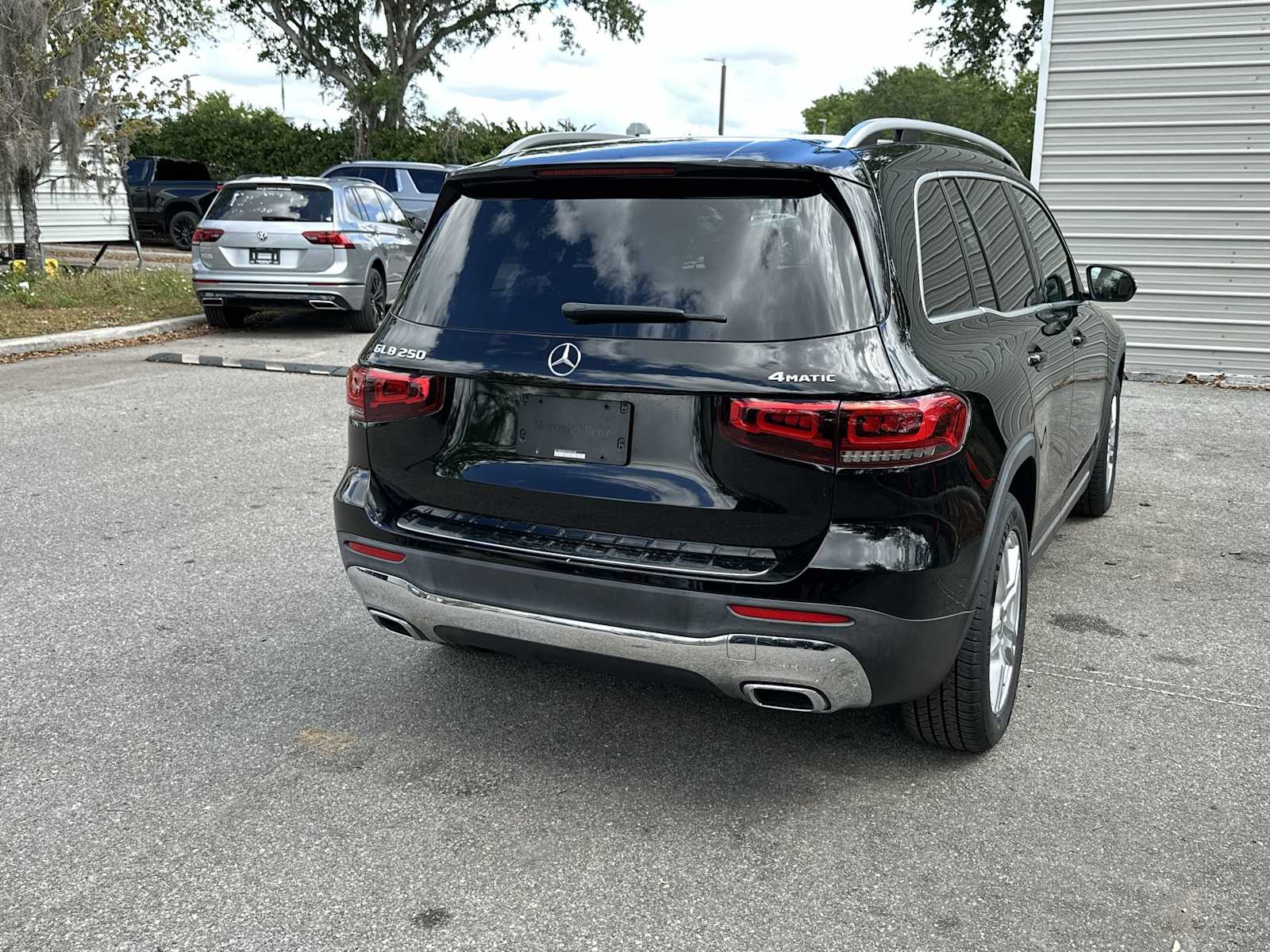 Thumbnail: 2023 Mercedes-Benz GLB - 6