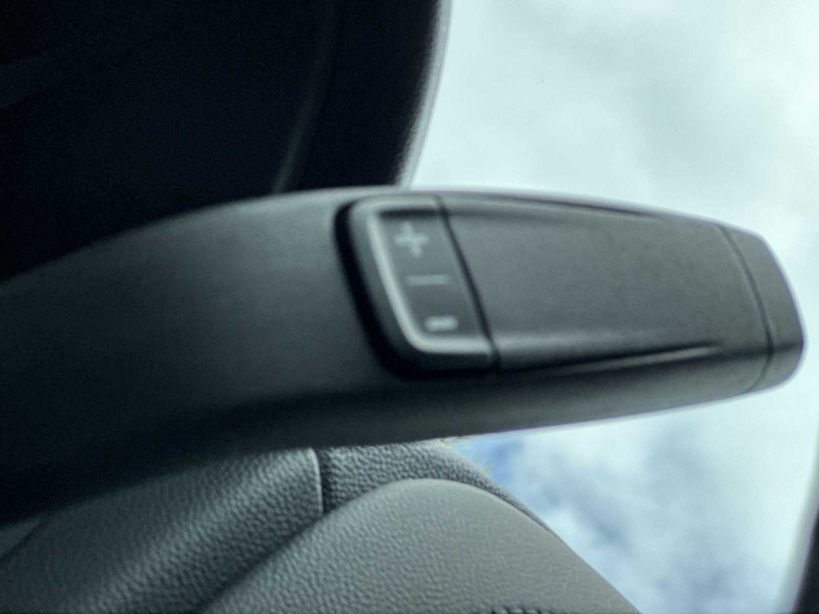 Thumbnail: 2022 Chevrolet Silverado 1500 - 23