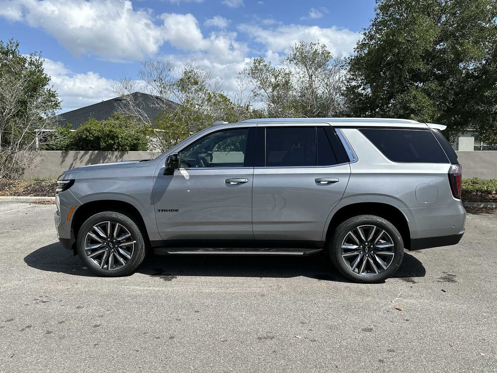 Thumbnail: 2026 Chevrolet Tahoe - 3