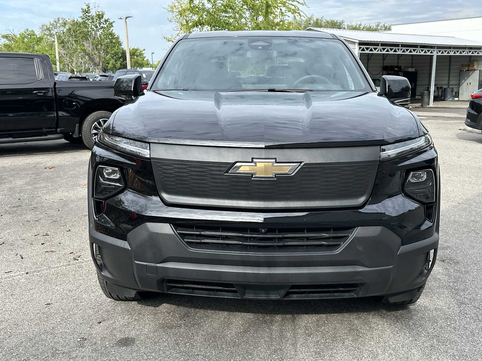 Thumbnail: 2024 Chevrolet Silverado EV - 9