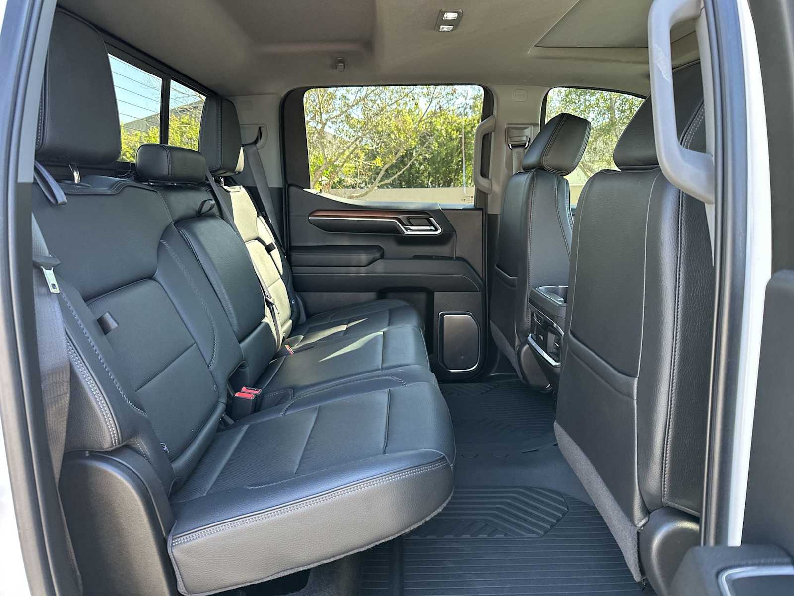 Thumbnail: 2024 GMC Sierra 1500 - 19