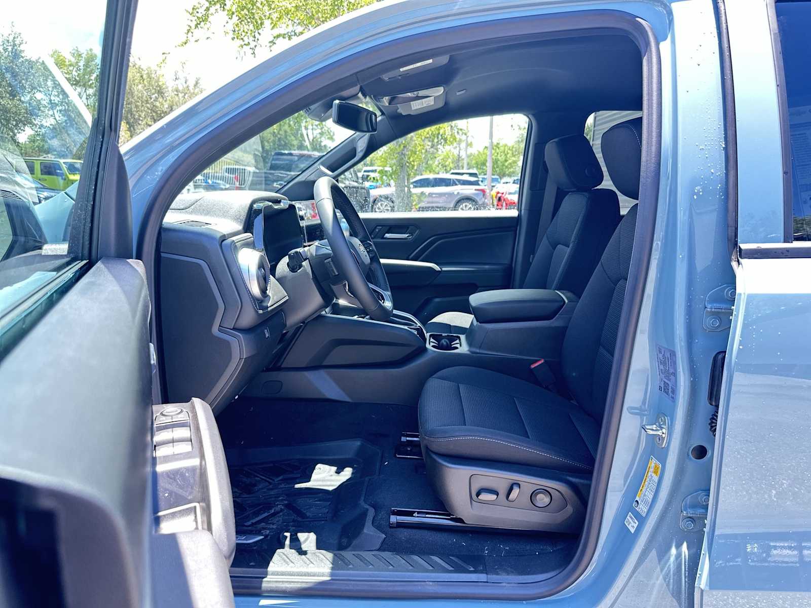 Thumbnail: 2026 Chevrolet Colorado - 2
