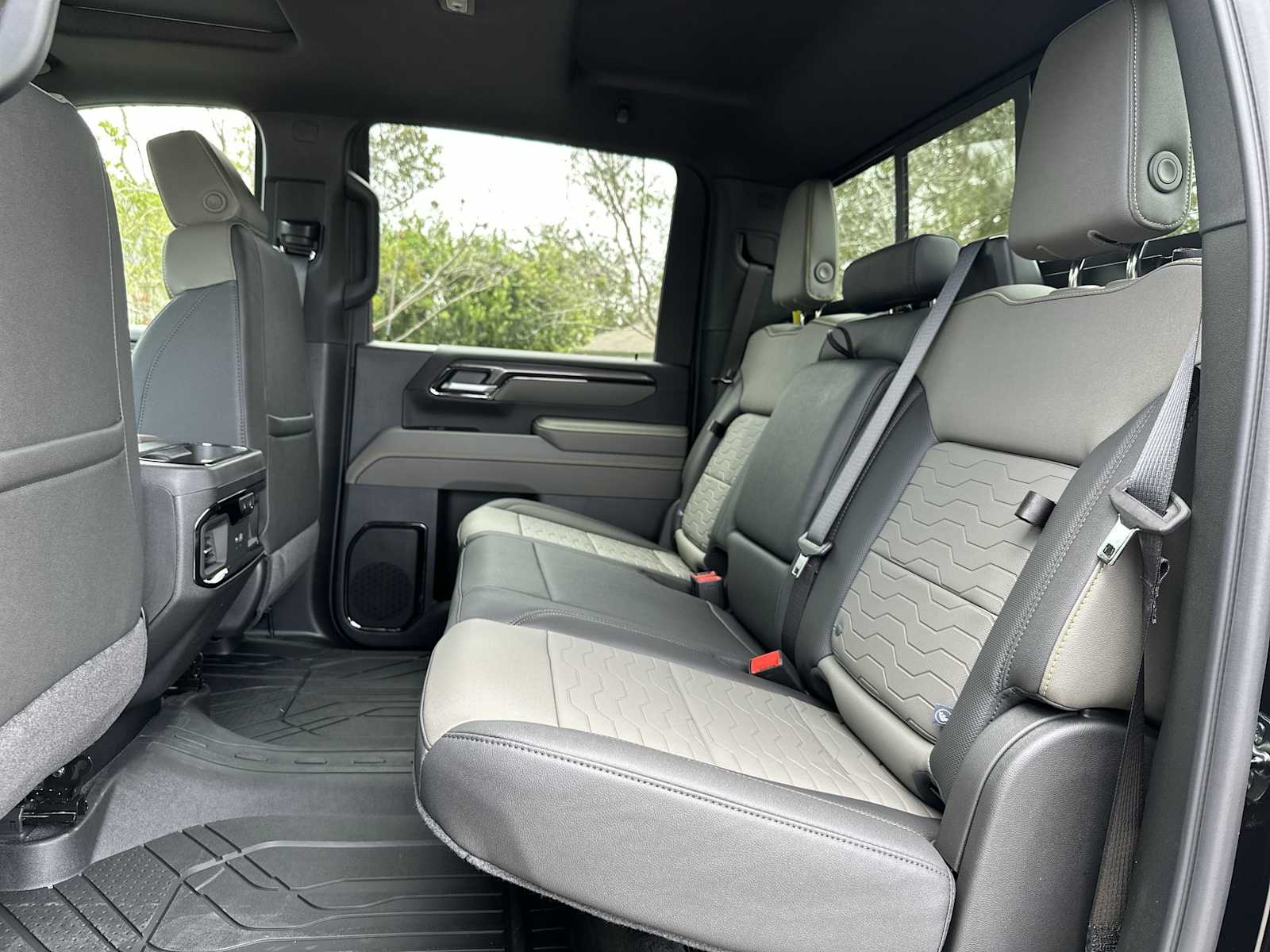 Thumbnail: 2026 Chevrolet Silverado 2500 - 17