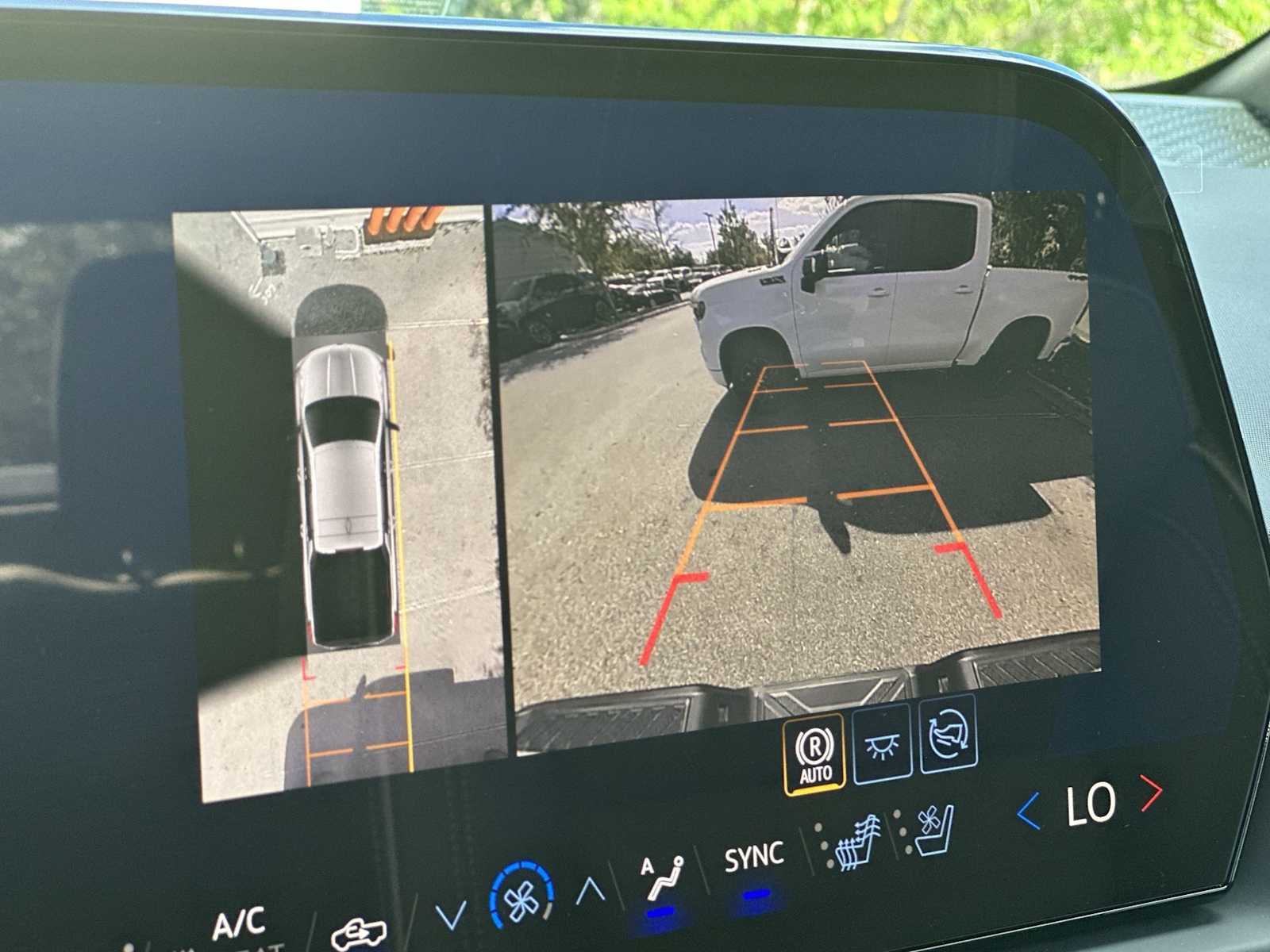 Thumbnail: 2026 Chevrolet Silverado EV - 22