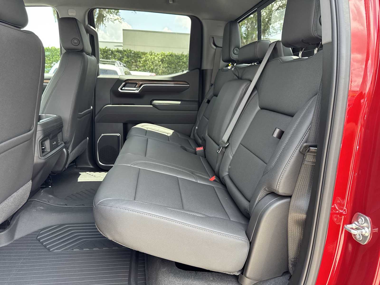 2025 Chevrolet Silverado 1500  17