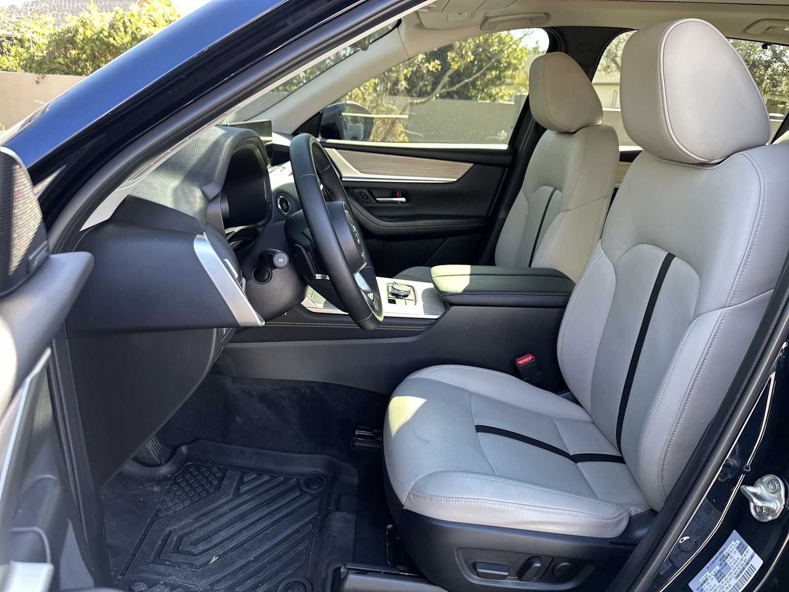 Thumbnail: 2025 Mazda CX-90 - 15