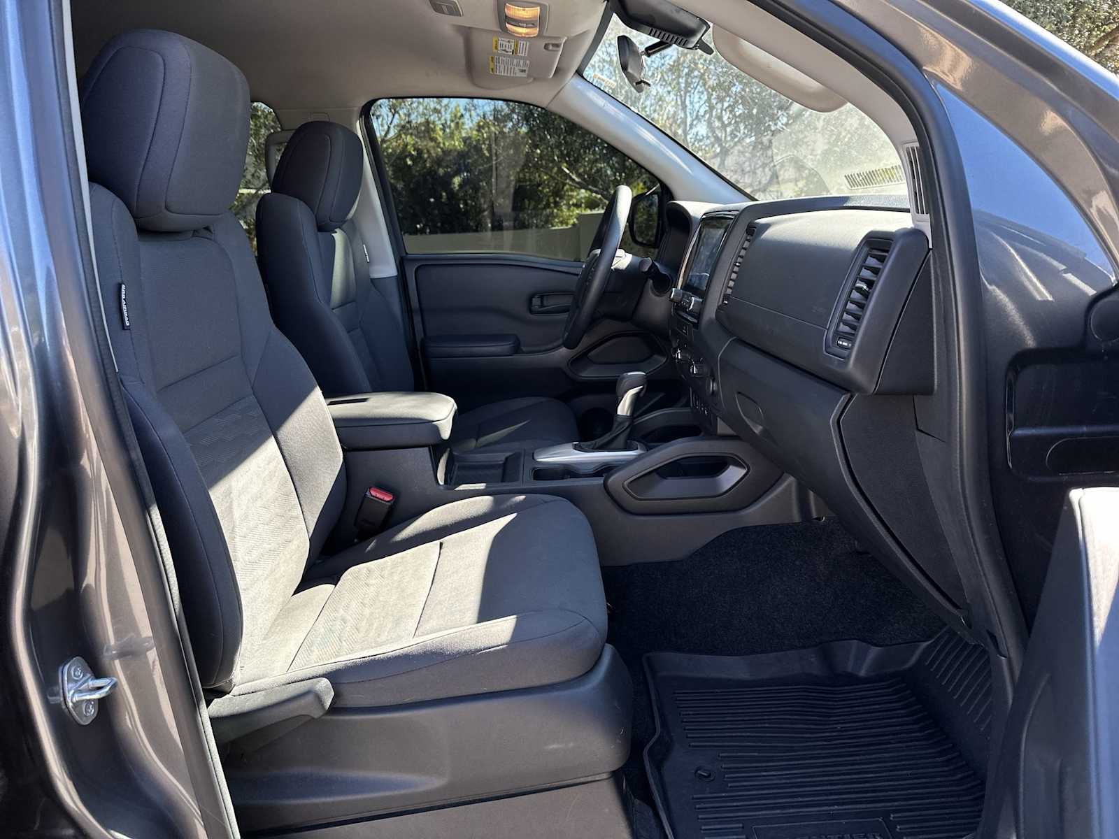 Thumbnail: 2022 Nissan Frontier - 19