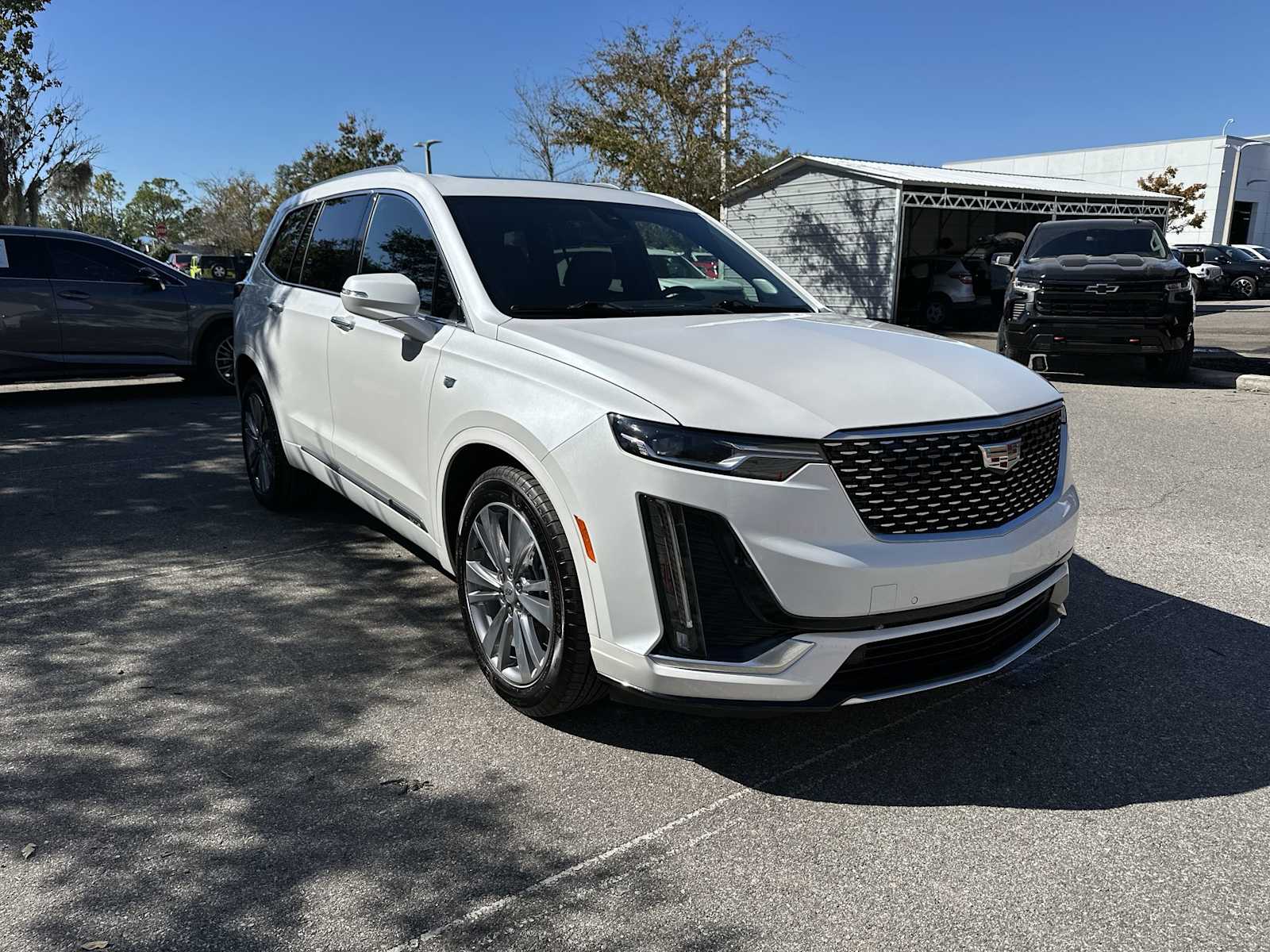 Thumbnail: 2025 Cadillac XT6 - 8