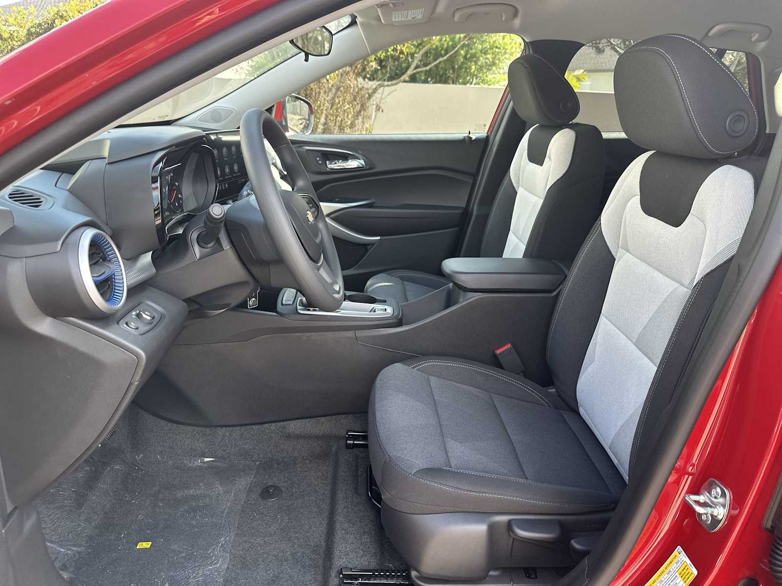 Thumbnail: 2026 Chevrolet Trax - 15