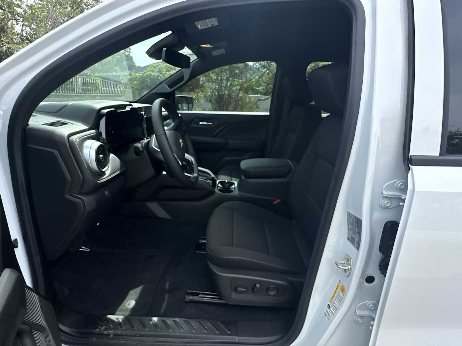 Thumbnail: 2025 Chevrolet Colorado - 2