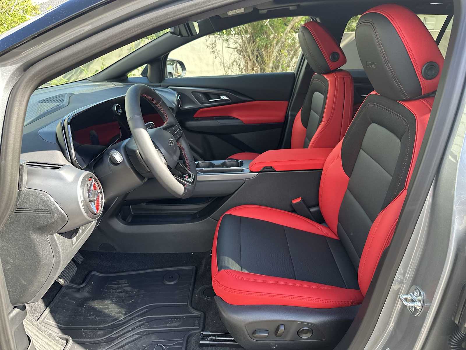 Thumbnail: 2026 Chevrolet Equinox - 15