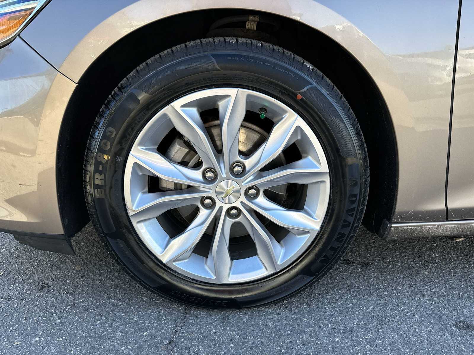 Thumbnail: 2019 Chevrolet Malibu - 12