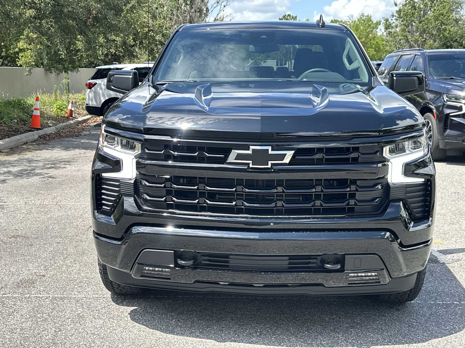 Thumbnail: 2026 Chevrolet Silverado 1500 - 9