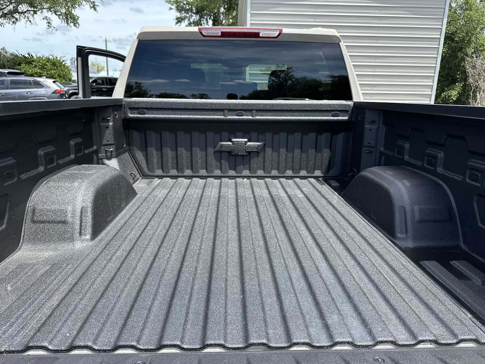 Thumbnail: 2026 Chevrolet Silverado 1500 - 25