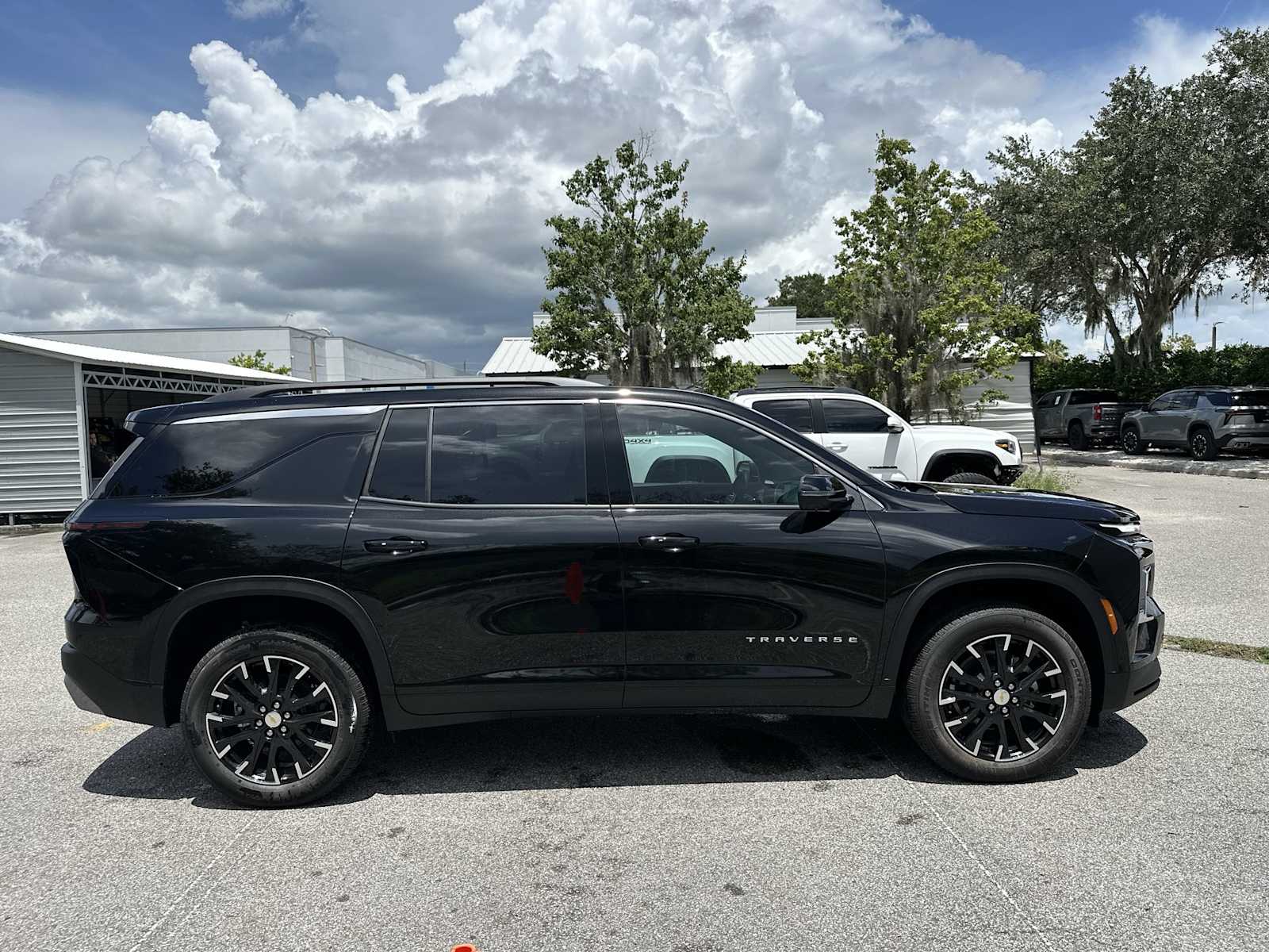 Thumbnail: 2026 Chevrolet Traverse - 7
