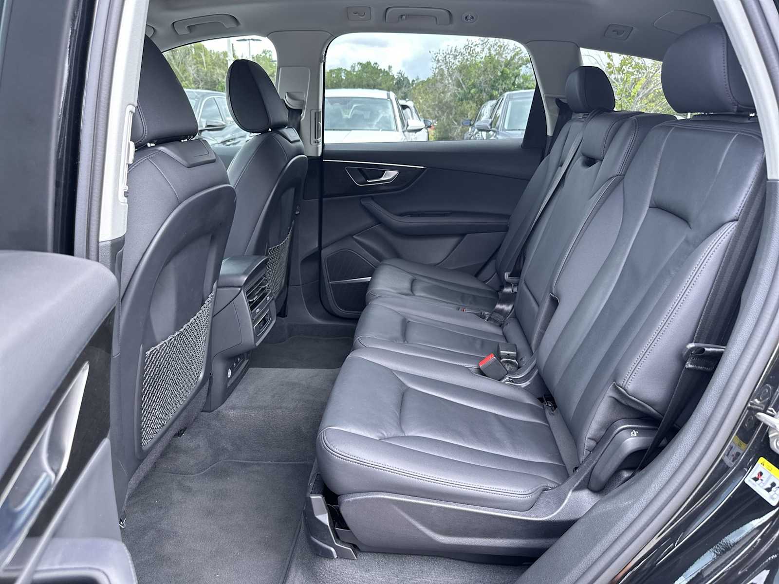 Thumbnail: 2024 Audi Q7 - 17