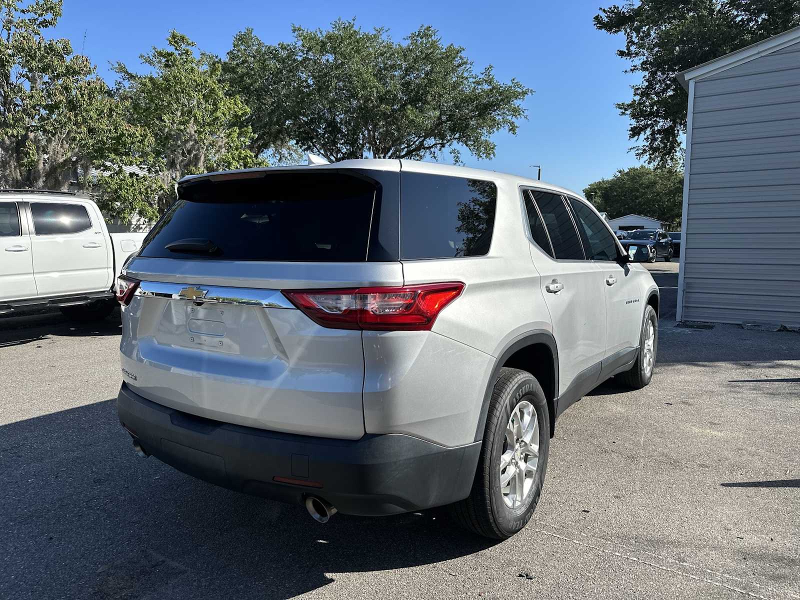 Thumbnail: 2021 Chevrolet Traverse - 6