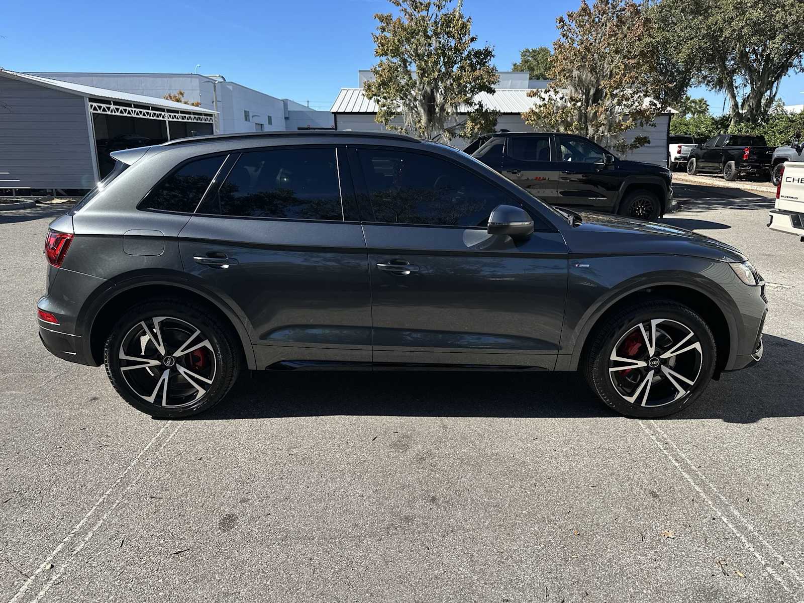 Thumbnail: 2025 Audi Q5 - 7