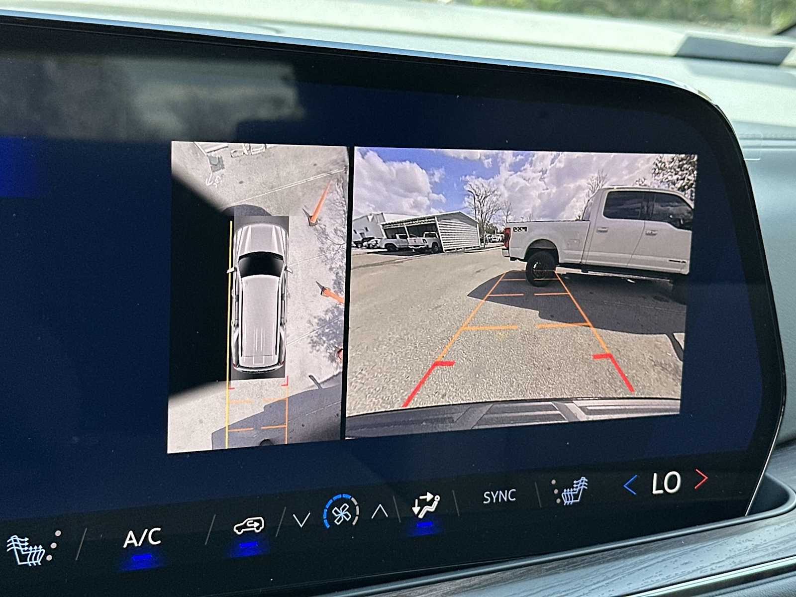 Thumbnail: 2026 Chevrolet Tahoe - 22